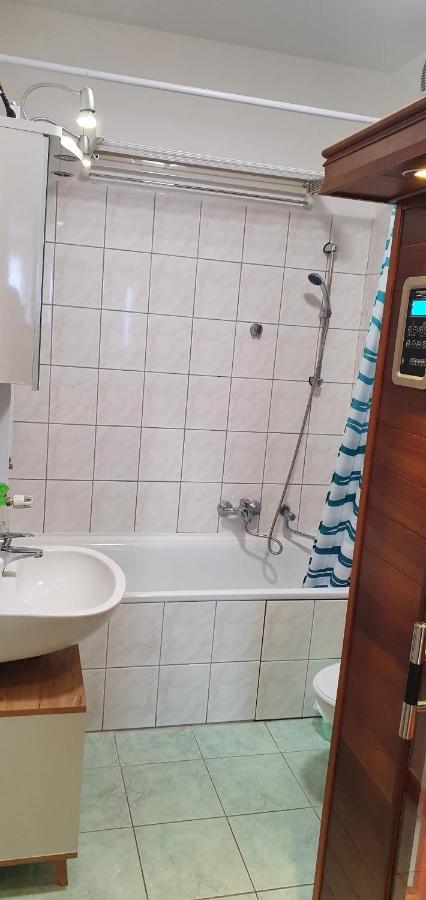 Venusz Apartman Cserkeszőlő 외부 사진